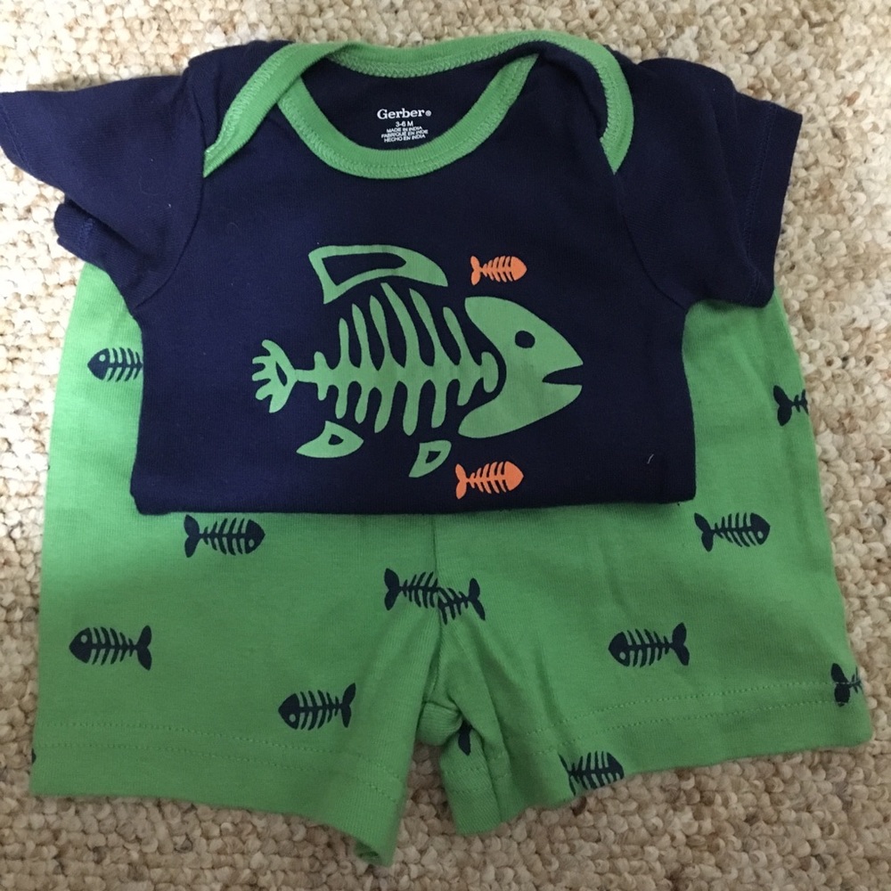 Gerber 3-6 month outfit
